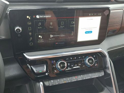 New 2025 GMC Sierra 2500 Denali Ultimate AWD/4WD image 9