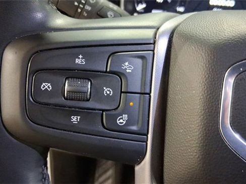 Used 2025 GMC Sierra 1500 SLT image 28