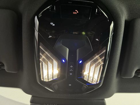 Used 2025 BMW 530i image 14