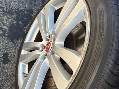 Used 2014 Jaguar XJ L Portfolio image 35