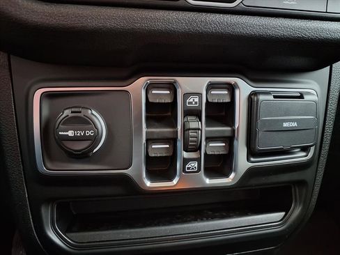 New 2026 Jeep Gladiator Sport image 24