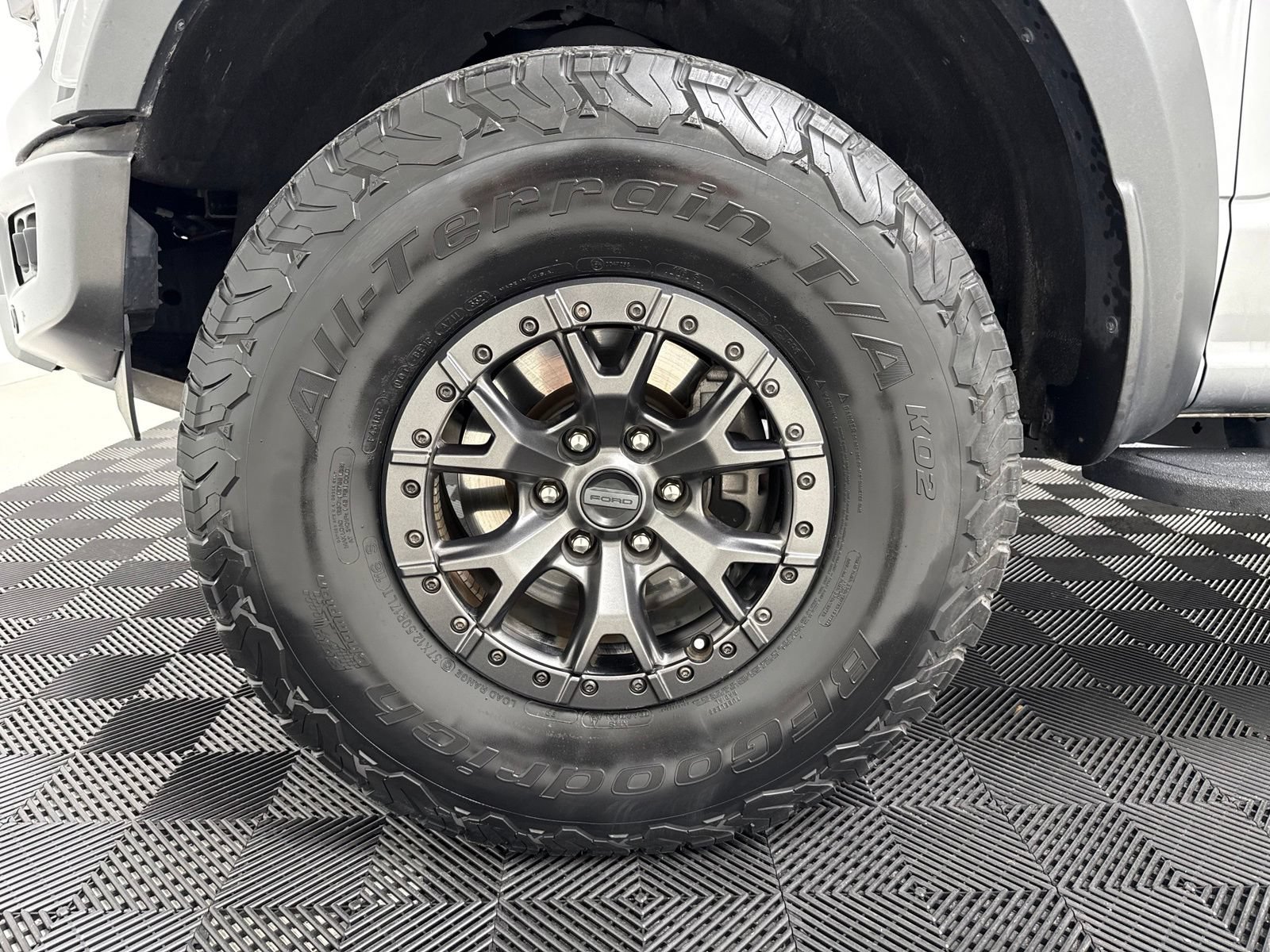 Used 2021 Ford F150 Raptor w/ Raptor 37 Performance Package AWD/4WD image 15