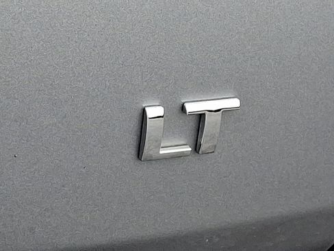 Certified 2023 Chevrolet Traverse LT image 33