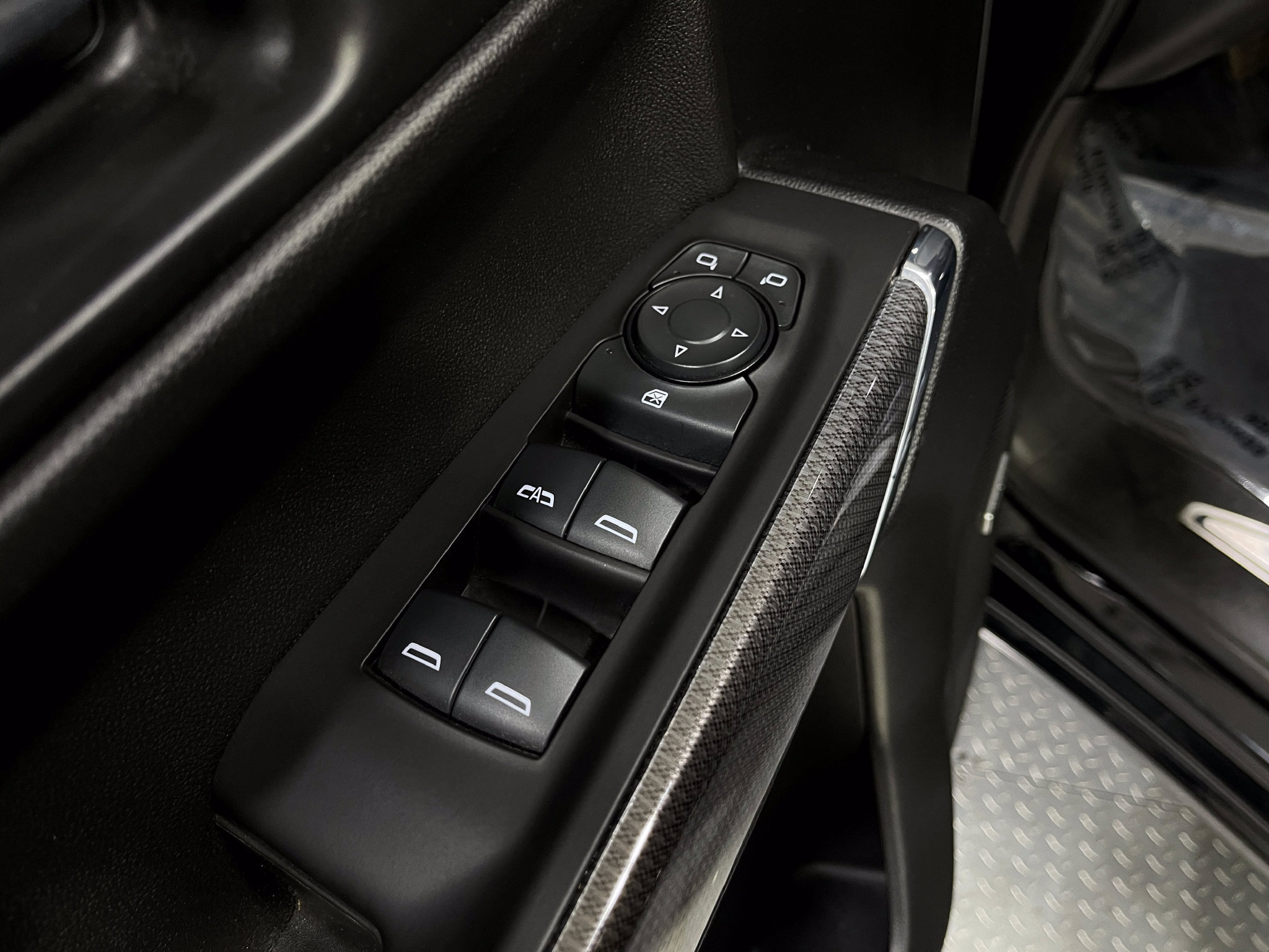 Used 2021 Chevrolet Silverado 1500 LT Trail Boss w/ Convenience Package II AWD/4WD image 14