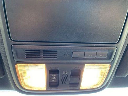 Used 2017 Honda Accord EX image 28