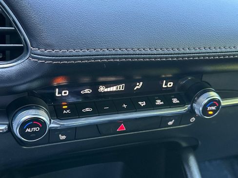 Certified 2025 MAZDA MAZDA3 2.5 S Hatchback w/ Appearance Package FWD image 23