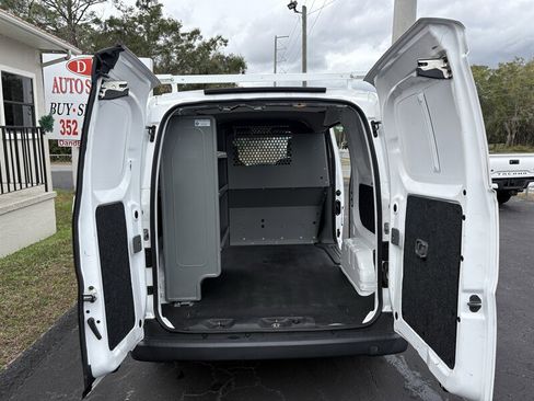 Used 2018 Nissan NV200 S image 14
