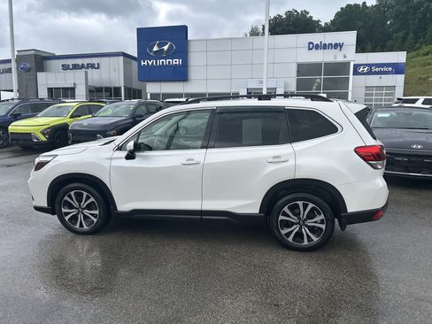 Used 2019 Subaru Forester Limited AWD/4WD image 8