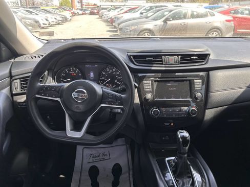Used 2019 Nissan Rogue S image 13