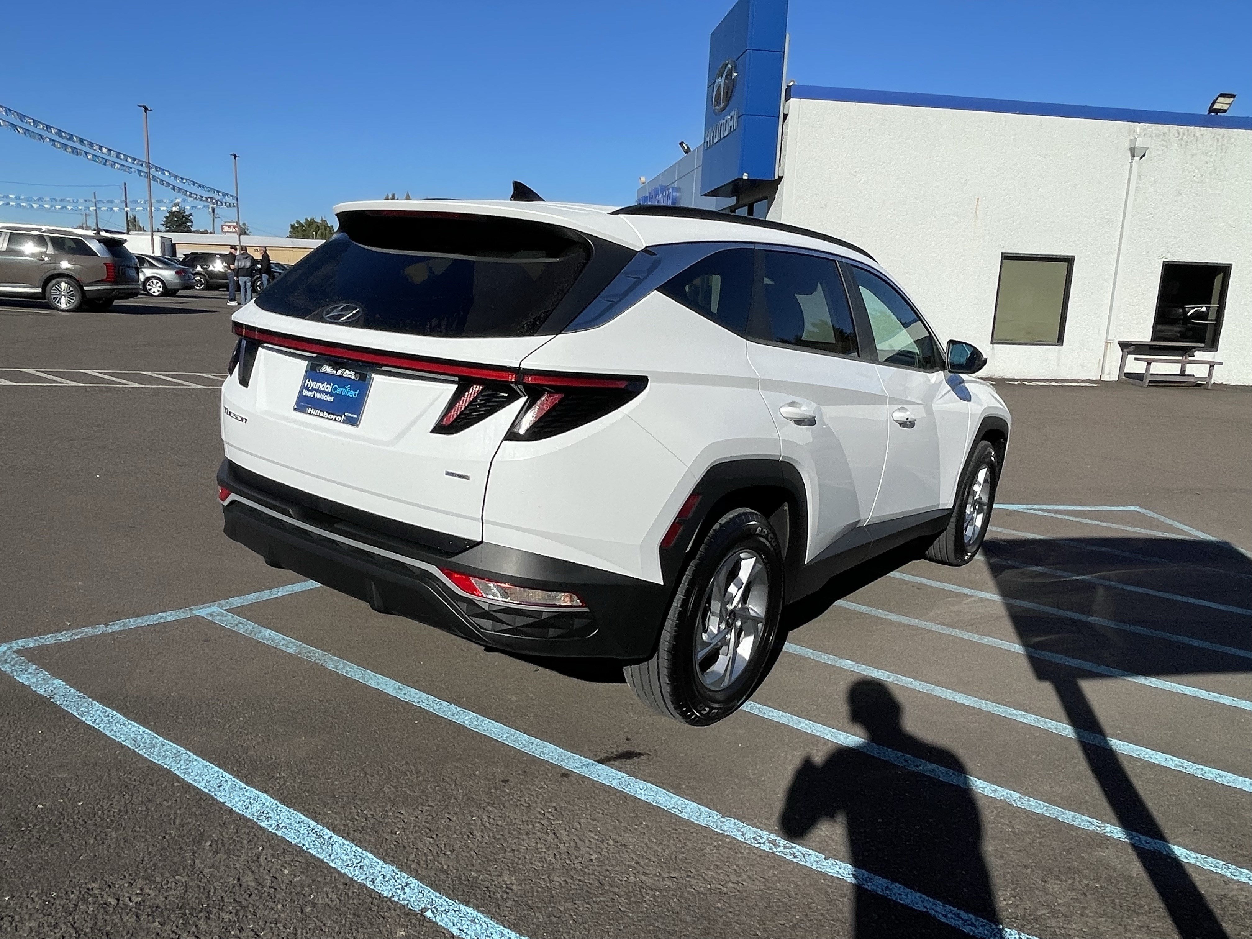 Certified 2022 Hyundai Tucson SEL w/ Cargo Package AWD/4WD image 5
