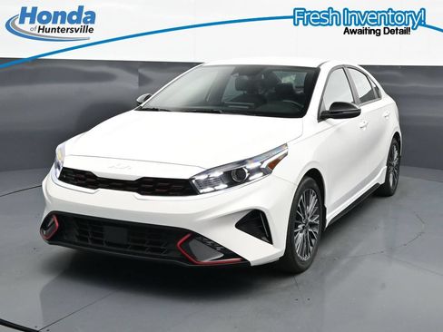 Used 2024 Kia Forte GT-Line FWD image 3