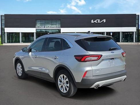 Used 2023 Ford Escape Active FWD image 4