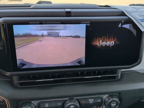 New 2026 Jeep Gladiator Sport image 23