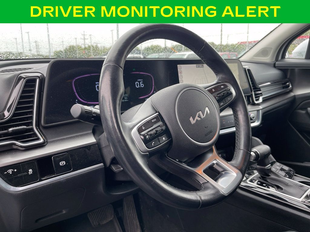 Used 2023 Kia Sportage EX AWD/4WD image 16
