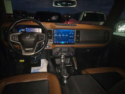 Used 2024 Ford Bronco Outer Banks AWD/4WD image 9