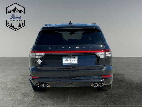 Used 2025 Lincoln Aviator Reserve w/ Luxury Package image 4