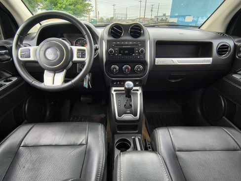 Used 2016 Jeep Compass High Altitude AWD/4WD image 11