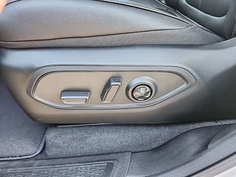 New 2025 Jeep Grand Cherokee L Limited w/ Black Appearance Package image 29