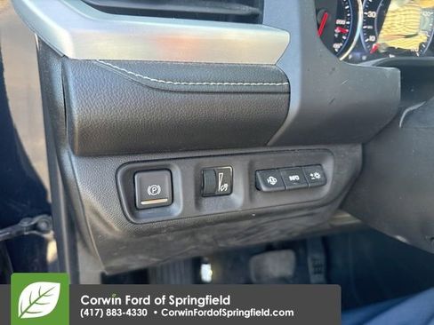 Used 2021 GMC Acadia SLT w/ Technology Package image 18