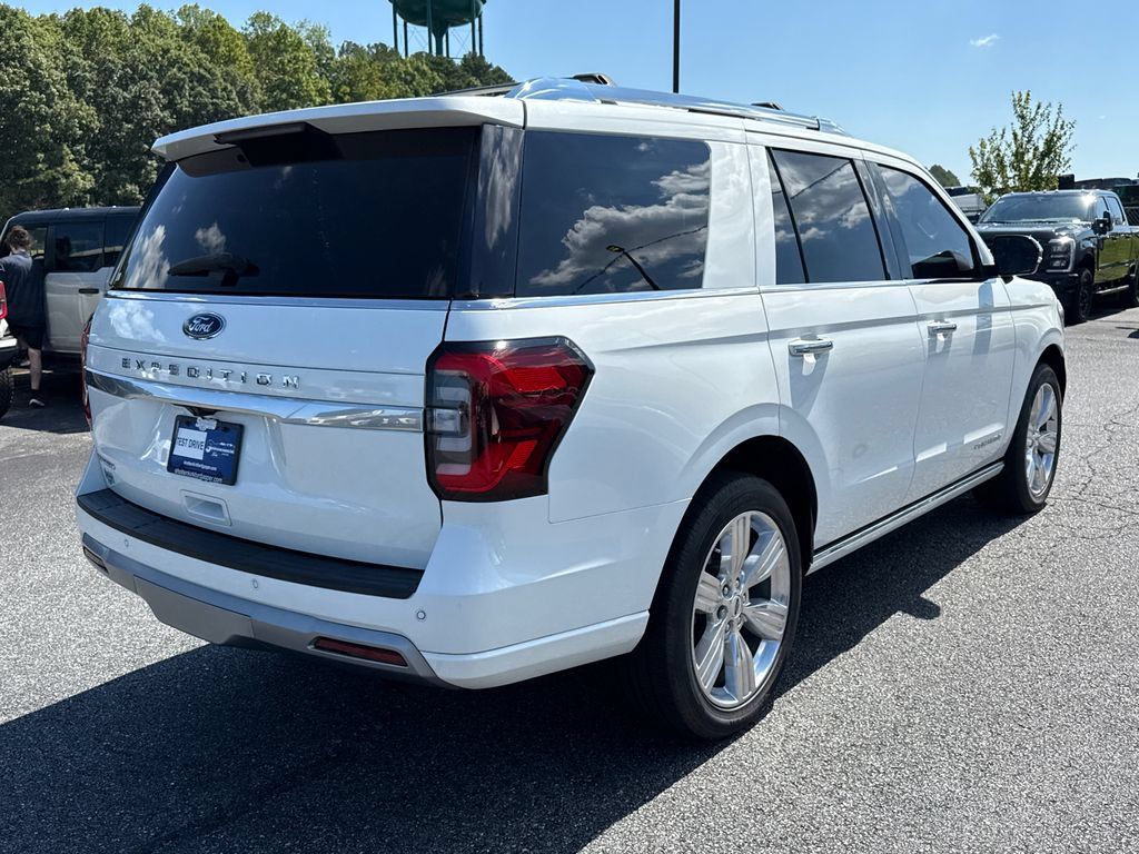 Used 2023 Ford Expedition Platinum RWD image 7