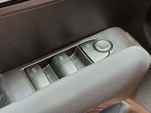 New 2025 Chevrolet Colorado Z71 image 14