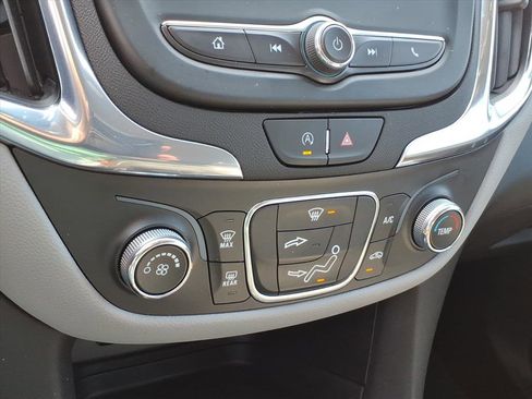 Used 2023 Chevrolet Equinox LS w/ Driver Confidence II Package image 24