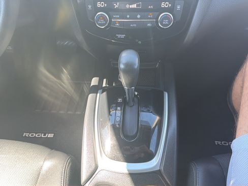 Used 2016 Nissan Rogue SL w/ SL Premium Package AWD/4WD image 20