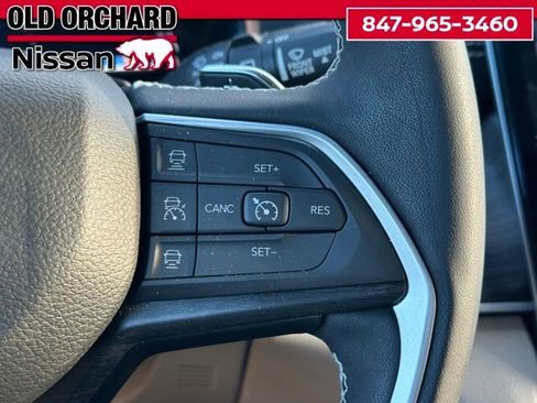 Used 2023 Jeep Grand Cherokee L Limited image 20