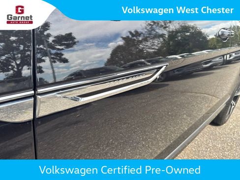 Certified 2024 Volkswagen Atlas Cross Sport SEL Premium R-Line AWD/4WD image 45