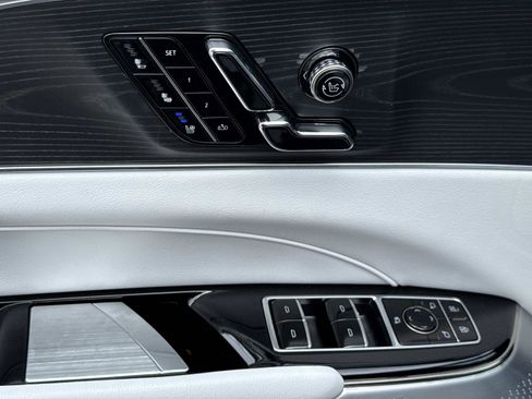 New 2025 Cadillac Lyriq Sport image 15