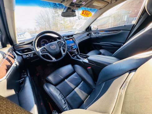 Used 2014 Cadillac XTS Luxury w/ Driver Awareness Package image 11