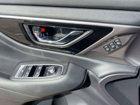 Used 2021 Subaru Outback Limited image 13