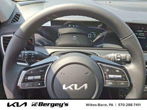 Certified 2025 Kia Seltos S AWD/4WD image 17