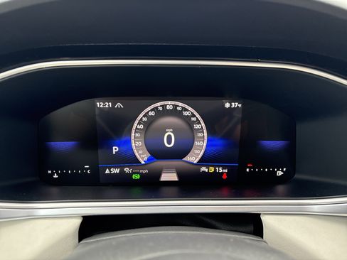 New 2026 Volkswagen Taos SE image 19