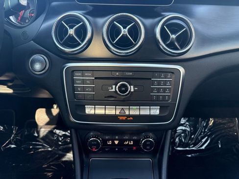 Used 2017 Mercedes-Benz CLA 250 4MATIC image 20