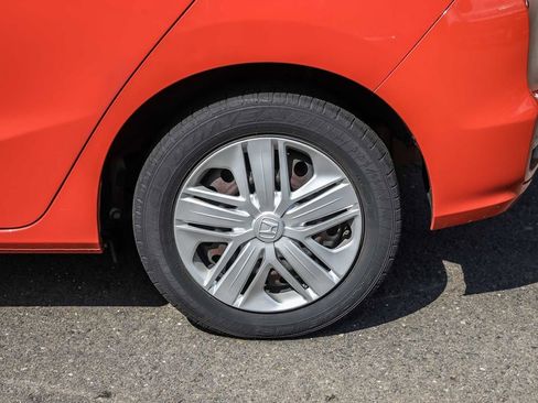 Used 2018 Honda Fit LX image 11