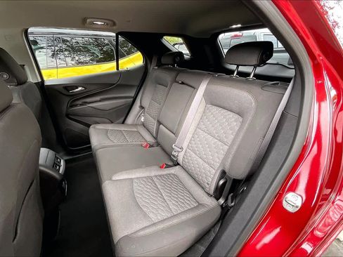 Used 2018 Chevrolet Equinox LT image 24