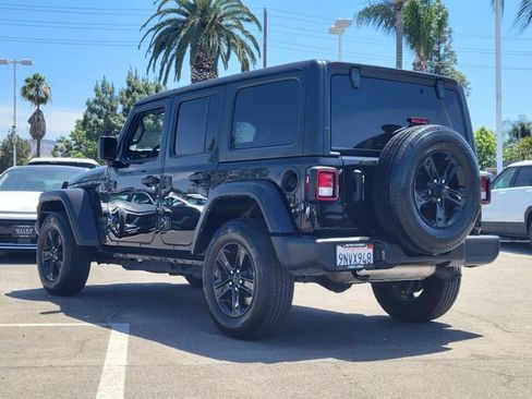 Used 2022 Jeep Wrangler Unlimited Sport AWD/4WD image 3