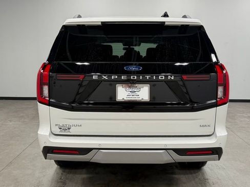 New 2025 Ford Expedition Max Platinum w/ Driver's Package image 10