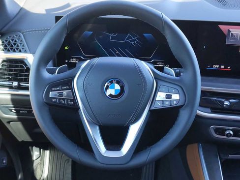 Used 2025 BMW X5 xDrive50e image 24