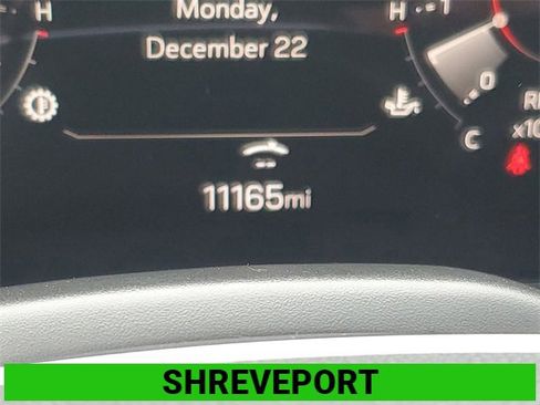 Certified 2025 GMC Yukon XL Denali image 12