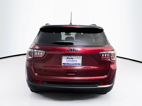Used 2022 Jeep Compass Latitude w/ Sun and Sound Group AWD/4WD image 6
