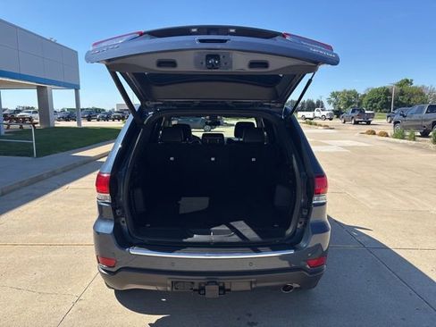Used 2021 Jeep Grand Cherokee Limited w/ Trailer Tow Group IV AWD/4WD image 17