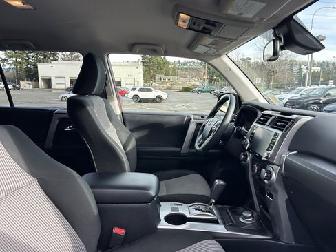 Used 2024 Toyota 4Runner SR5 image 18