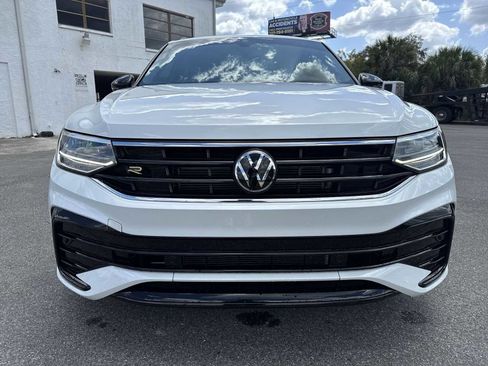 Used 2023 Volkswagen Tiguan SE R-Line image 17