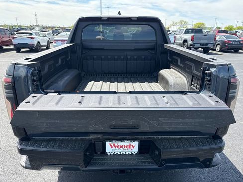 New 2025 GMC Sierra EV Denali image 37