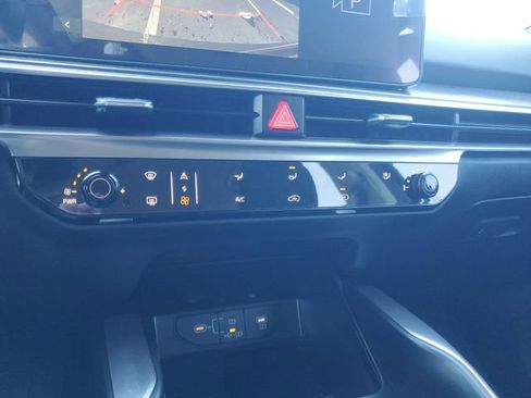 New 2026 Kia Sorento LX FWD image 22