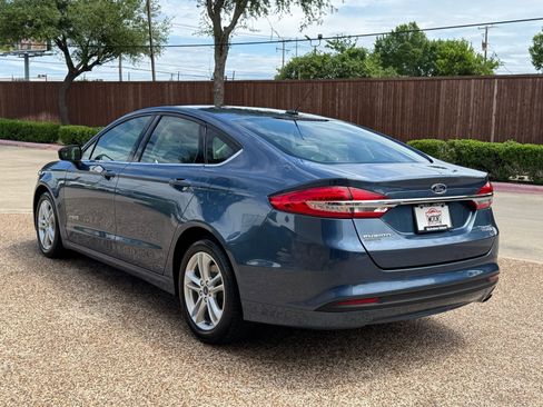 Used 2018 Ford Fusion S FWD image 2