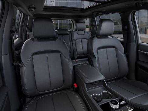 New 2026 Jeep Grand Cherokee Limited AWD/4WD image 16