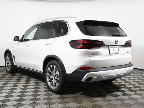 Used 2026 BMW X5 xDrive50e AWD/4WD image 5